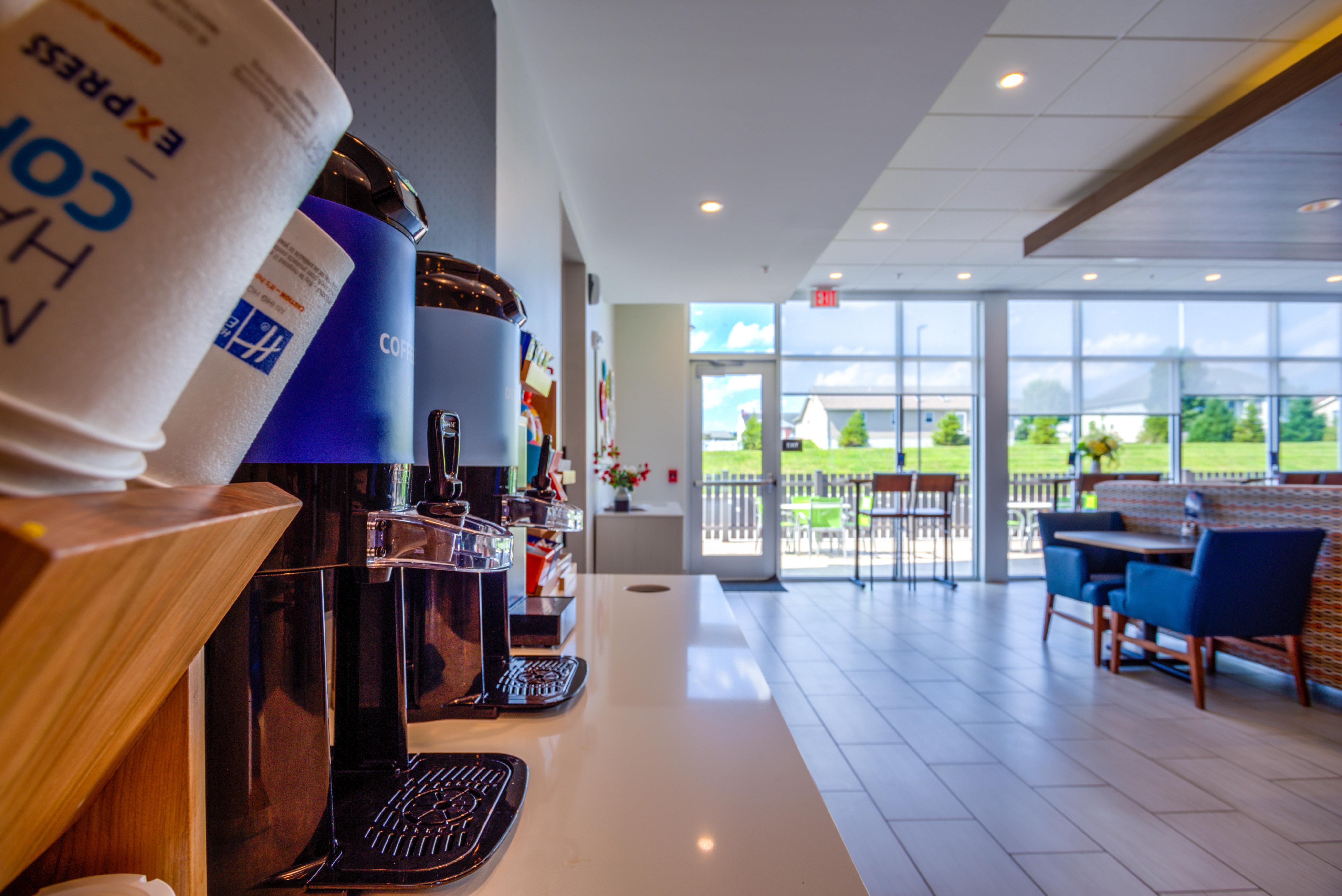 Holiday Inn Express & Suites Reedsville - State Coll Area, An Ihg Hotel ภายนอก รูปภาพ