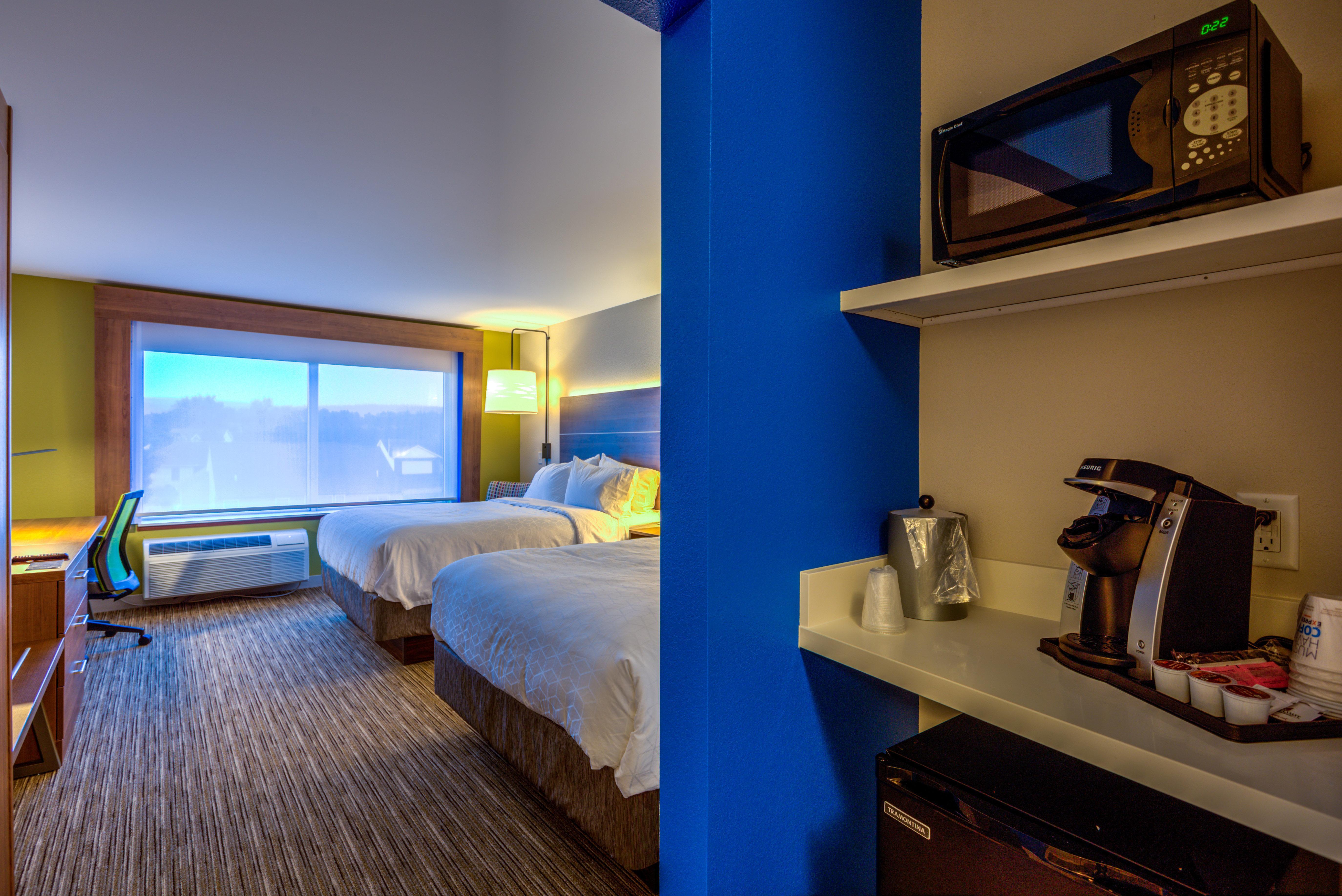 Holiday Inn Express & Suites Reedsville - State Coll Area, An Ihg Hotel ภายนอก รูปภาพ